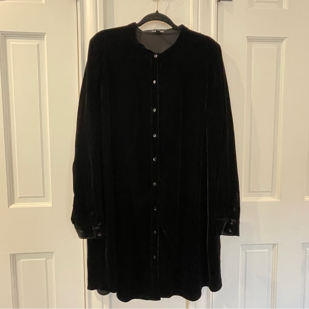 EILEEN FISHER Velvet Mandarin Band Collar Button Up Long Shirt - Black - XL